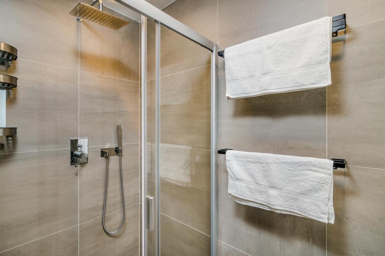 Apartamento Prague Days - Premium Loft W Terrace - View - Netflix - Ac Exterior foto